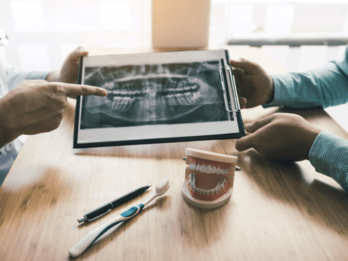 7 Helpful Tips for Choosing Braces or Aligners